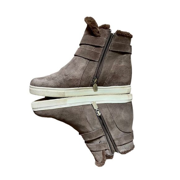 Blondo Geneva Womens 8.5 Ankle Boot Waterproof Taupe Suede Hidden Wedge Faux Fur - Picture 12 of 15